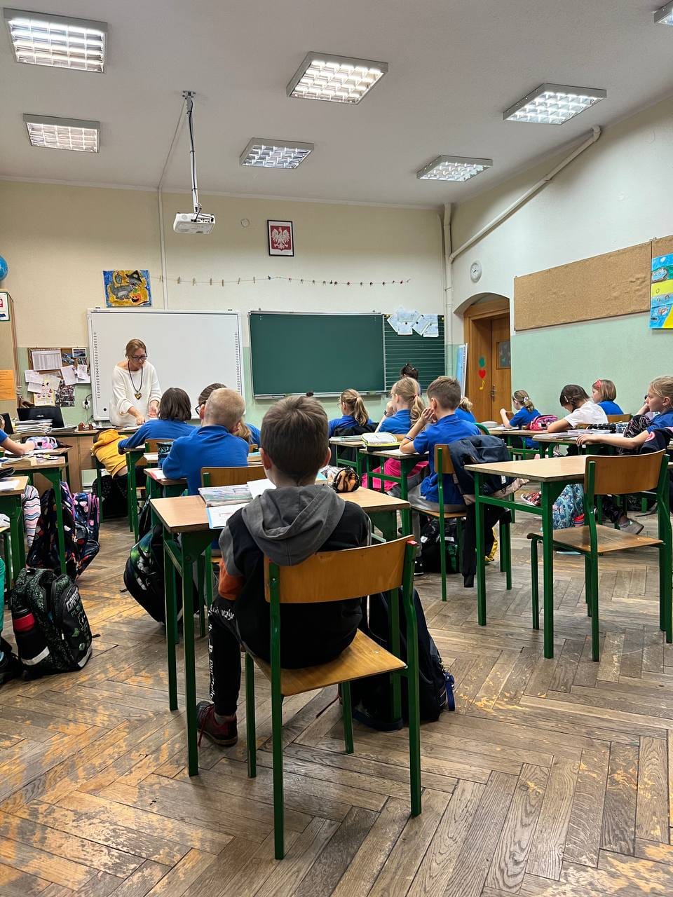 Урок у місцевій школі